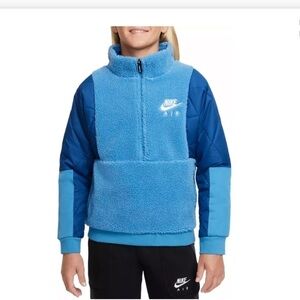 𝅺nike Boys' Air Winterized Top
